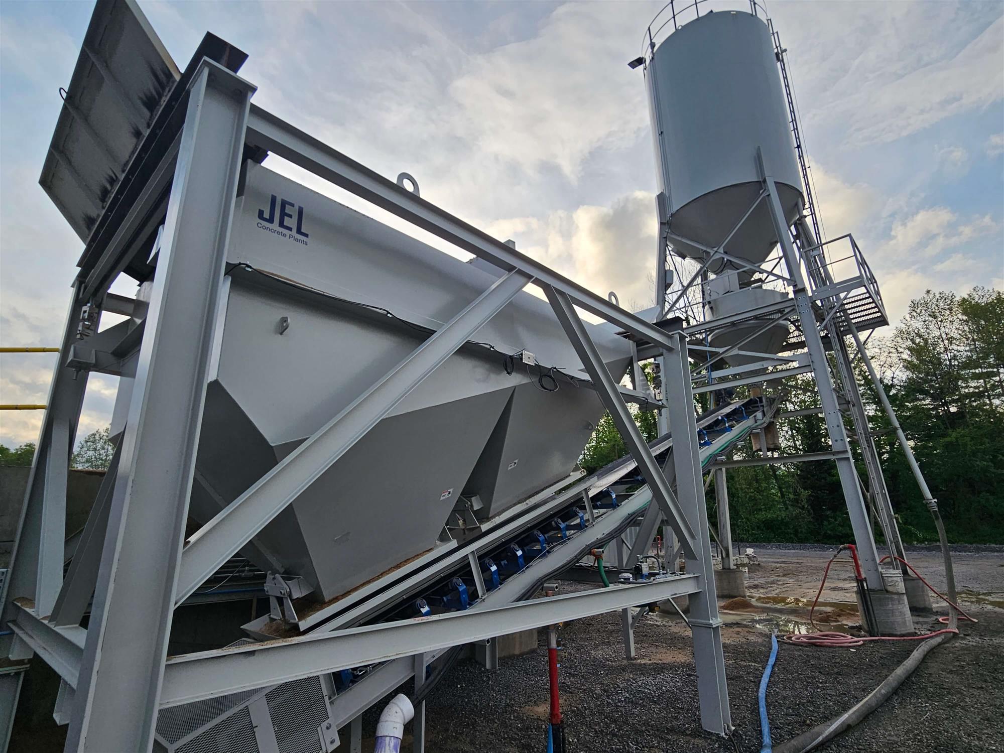 Mobile mix batching plants Dry Ready Mix Mobile Portable Concrete Batch Plant Manufacturer